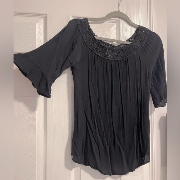 Unbranded Tops - DESIGN HISTORY SHORT SLEEVE SHIRT